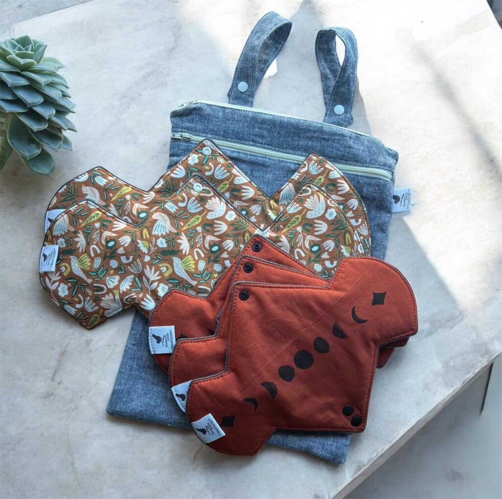 Verna our XL Wet Bag, 3x Heavy Day Pads, 2x Heavy Night Pads