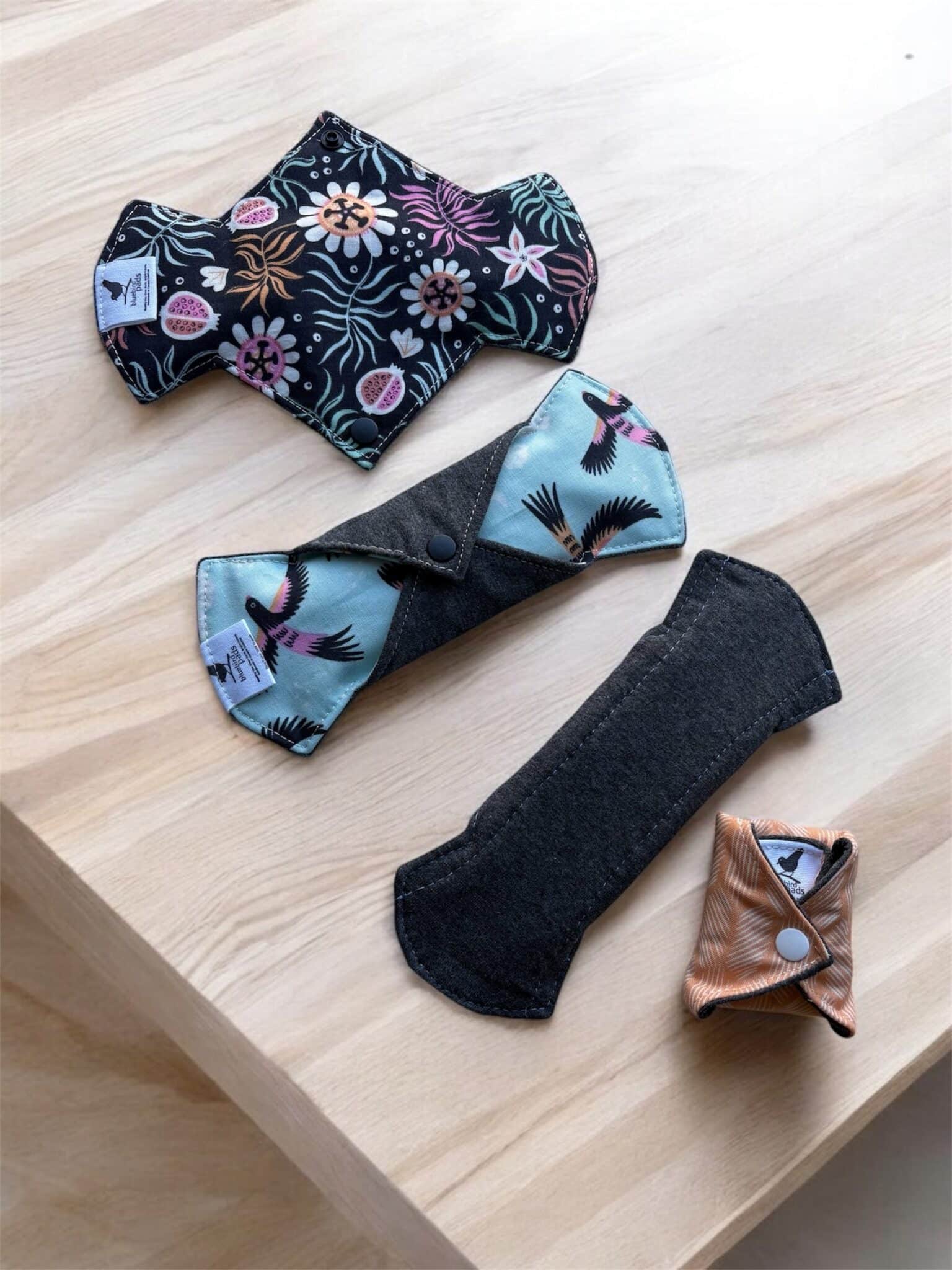 Light to Moderate 8' Pad for periods or bladder leaks